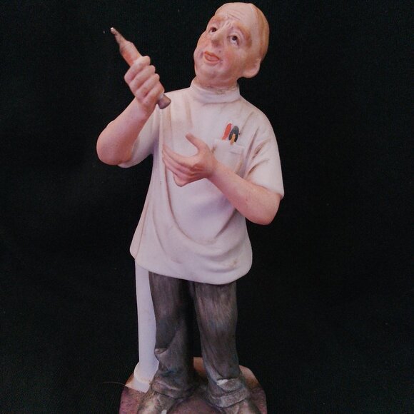 Vintage figurine of a Pharacist - Picture 1 of 2